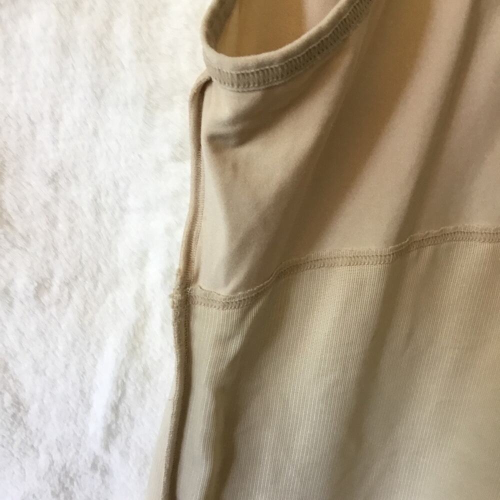 Maidenform Flexees Beige Shapewear Camisole Top - Picture 13 of 15